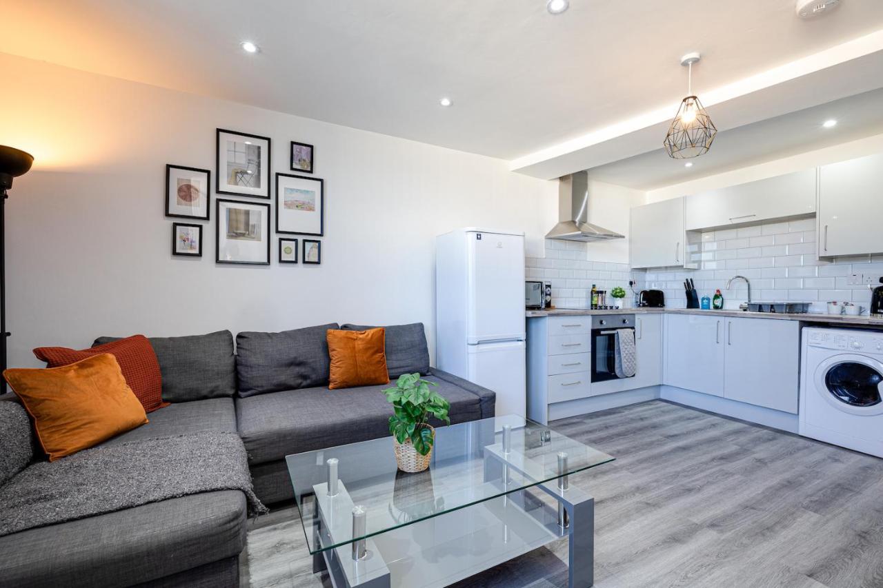 Stunning 1 Bed Apartment In The Heart Of Stockport Eksteriør bilde